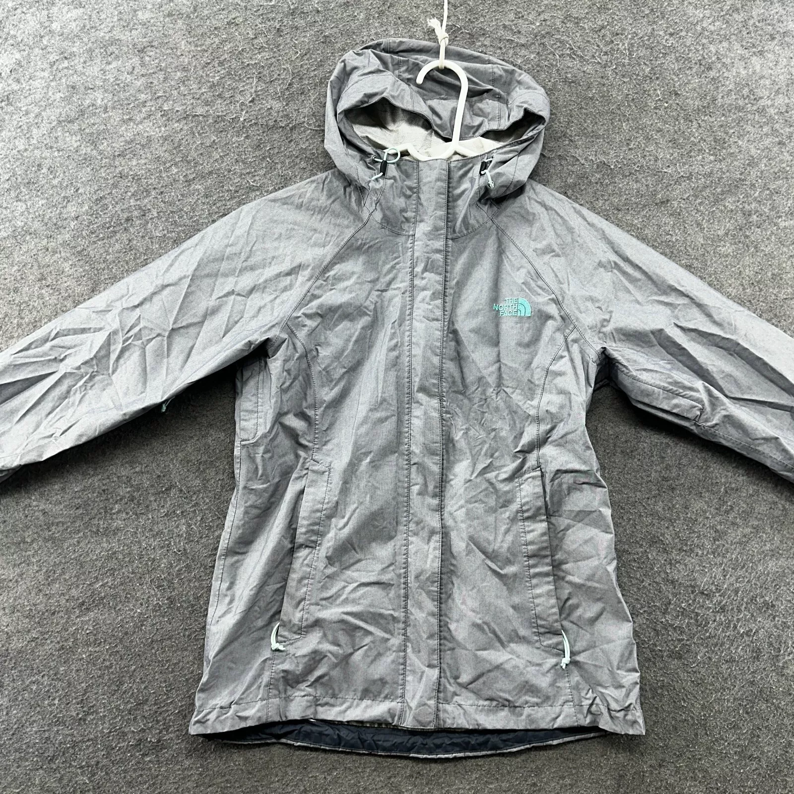 north-face full zip hyvent 2.5l windbreaker rain coat jacket