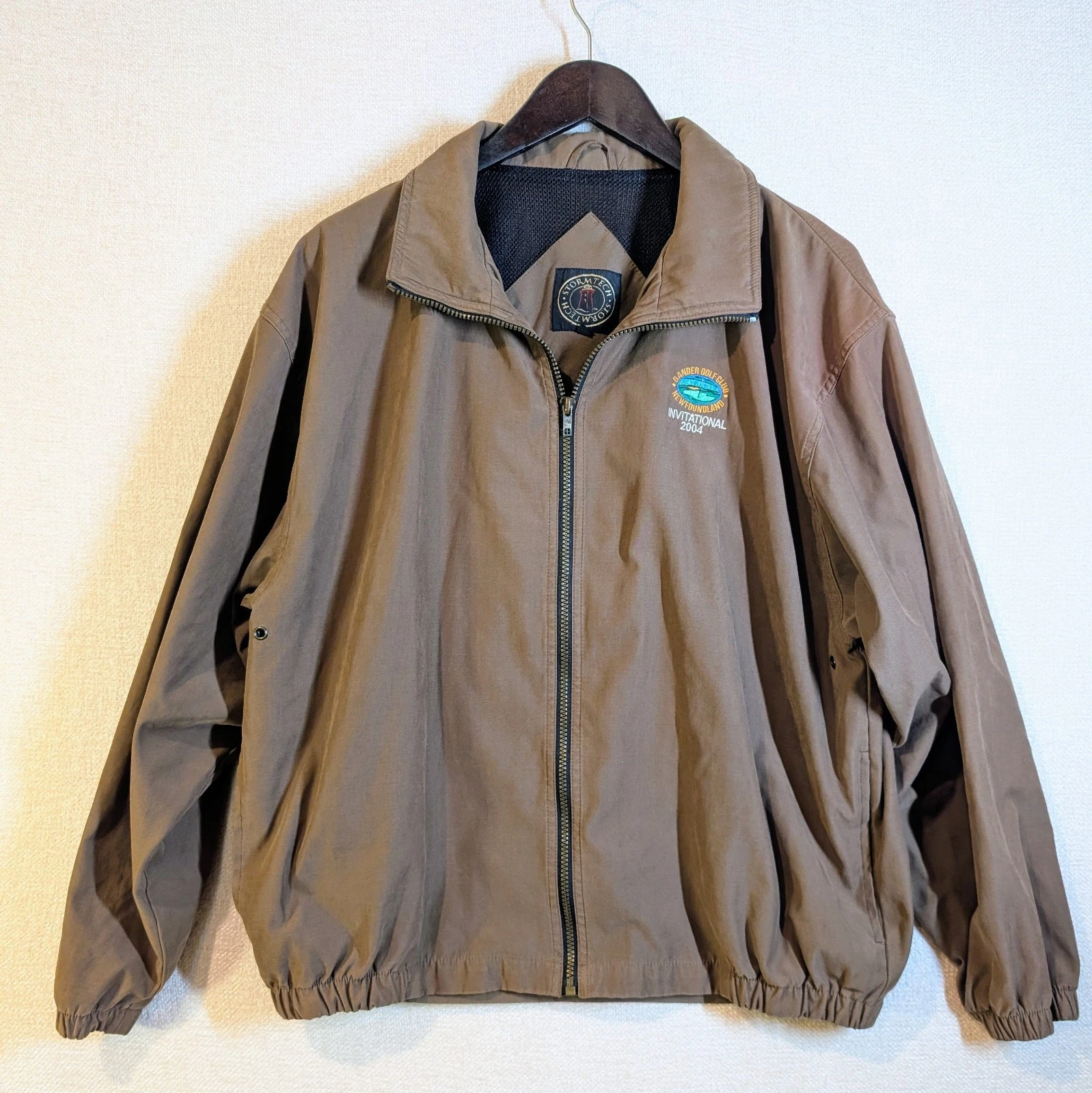 Vintage Storm Tech Men's Brown Golf Jacket 2004 Invitational Patch Size M