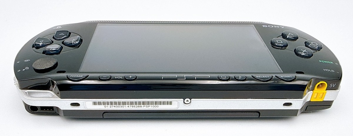 Sony PSP-1000 PSP 1000 Black Console in Box Region free w/1GB