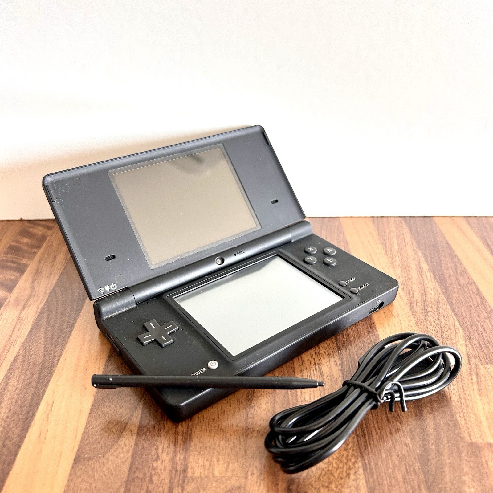Console Nintendo Dsi Nera Originale Con Pennino e Caricatore - OTTIME CONDIZIONI