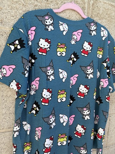 Hello Kitty And Friends Print On Both Side Shirt LADIES 2XL NEW W/TAGS - Picture 6 of 8