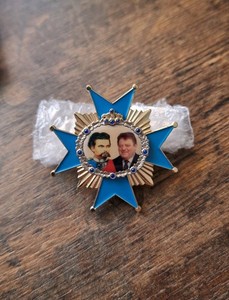 Edelweiss Pin Breiter Hutabzeichen König Ludwig II 3x3,5cm - Trachten Anstecker Brosche Messing Brosche