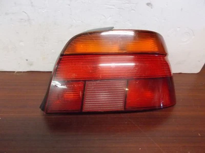 Feu arriere principal DROIT (feux) BMW SERIE 5 E39 PHASE 1 525 - Photo 1/4