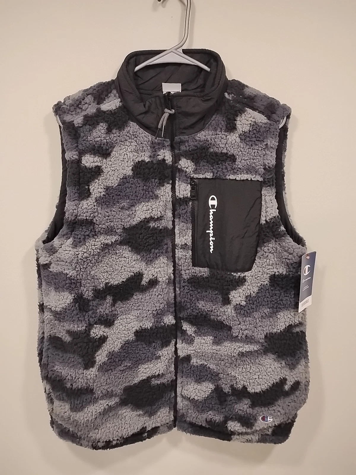 Champion Men's High Pile Reversible Fleece Vest in Camo Ammo Gray-Size Medium
Opens in a new window 