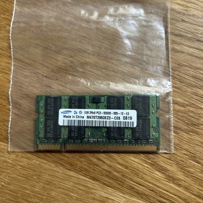 Samsung Arbeitsspeicher (M470T2864DZ3-CE6) PC2-5300 1GB DDR2 667MHz SODIMM