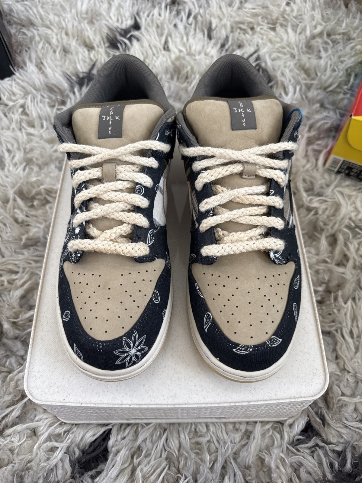 Size 12 - Nike Dunk Low Premium QS SB x Travis Scott Cactus Jack image 4
