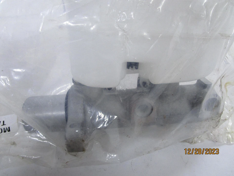 Brake Master Cylinder Coni-Seal MC500140 Foto 2 de 4
