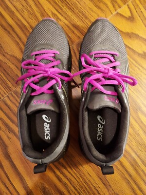 AASIC Torrance Trail size Worn once, to small for