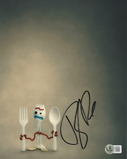 TONY HALE SIGNED 'TOY STORY 4' FORKY 8x10 MOVIE PHOTO ACTOR BECKETT BAS COA TONY HALE SIGNED 'TOY STORY 4' FORKY 8x10 MOVIE PHOTO ACTOR BECKETT BAS COA