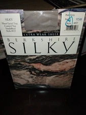 Berkshire Silky Womens Control Top Pale Grey Size 1 SandalFoot Pantyhose
