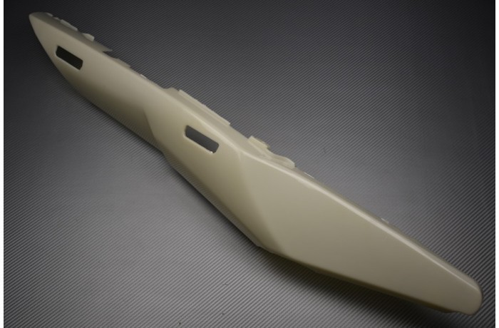 Réparer un carénage rayé avec la coque arrière droite pour Kawasaki GTR1400 ZGT40