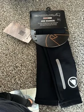 Endura Arm Warmers M/L Cycling New with Tags