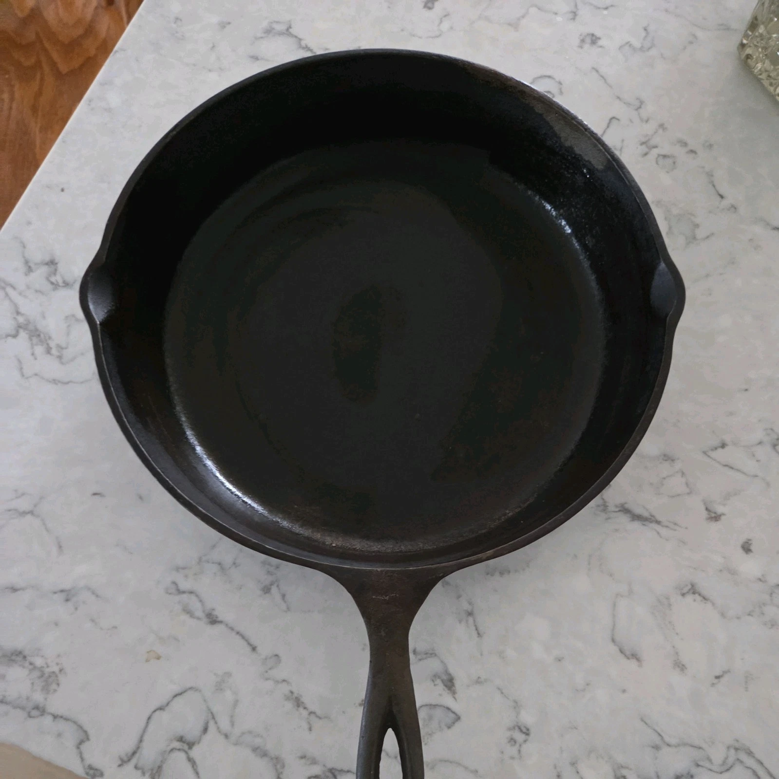 LODGE USA D2 10SK 12" 3 Notch Cast Iron Skillet SEASONED
