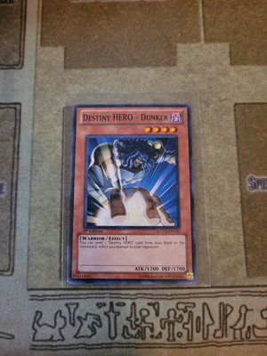 YUGIOH DESTINY HERO DUNKER LCGX-EN135 COMMON 1ST ED NM