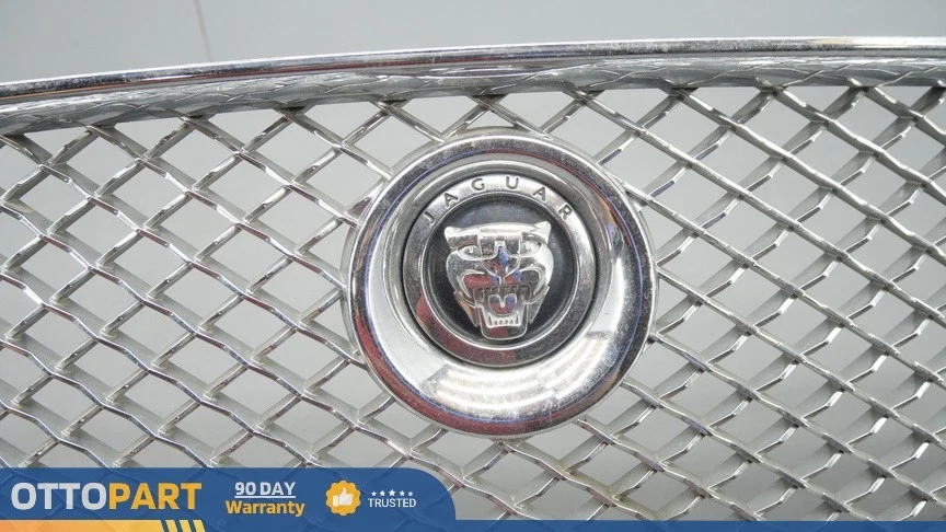 2010-2015 Jaguar XJ X351 grade dianteira parachoque cromada com logotipo OEM AW938B271 - Imagem 2 de 4