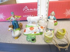 Japan bisque porcelain 8 figure 1940s playset figurine frog cow swan Dutch guy