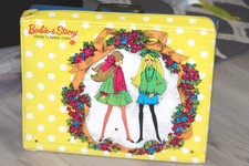 Barbie Stacey Sleep N Keep Yellow Doll Carrying Case Keeper Mattel Vintage 1969