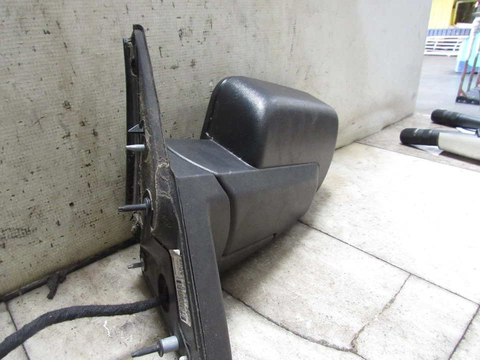Jeep Commander 2006 espejo retrovisor lateral izquierdo memoria eléctrica tiene poco roto Foto 2 de 4