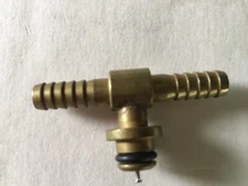 SHURFLO PUMP Fitting Brass TEE 1/4 barb CO2 IN/OUTLET 94-178-23