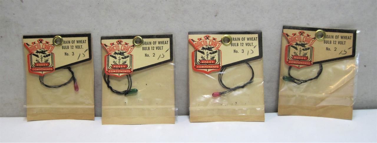 Vintage Lot of 4 NOS Aristo - Craft Grain Of Wheat Bulbs Red & Green 12V