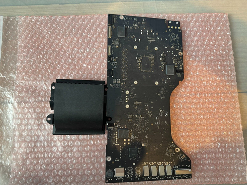 Apple iMac 21.5" A1418 Late 2015 2.8 GHz i5 | 8 GB | (820-00431-A) Logic Board - Afbeelding 2 van 2