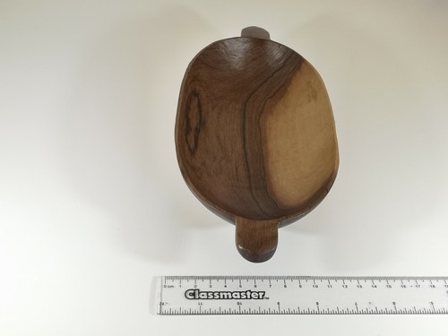 Beautifully Hand Carved Oval Bowl, Medium Size, Olive Wood From Kenya - Picture 7 of 12