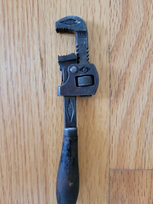 Vintage Stillson #6 pipe wrench, Walworth Mfg. Co, Boston Mass Antique tool