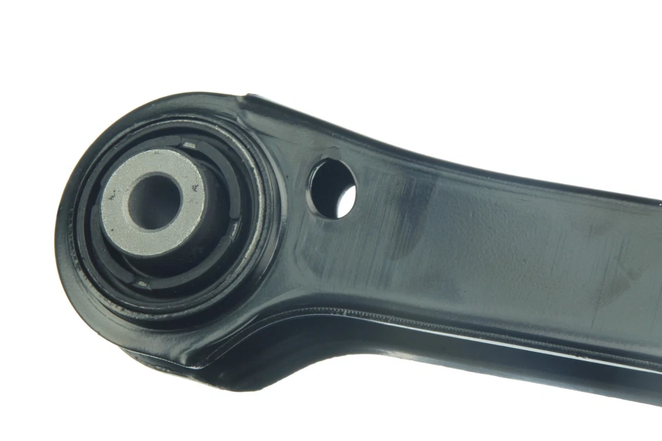 Brazo de control de suspensión trasero izquierdo delantero URO 2008 BMW 335xi 2007-2008 Foto 2 de 4