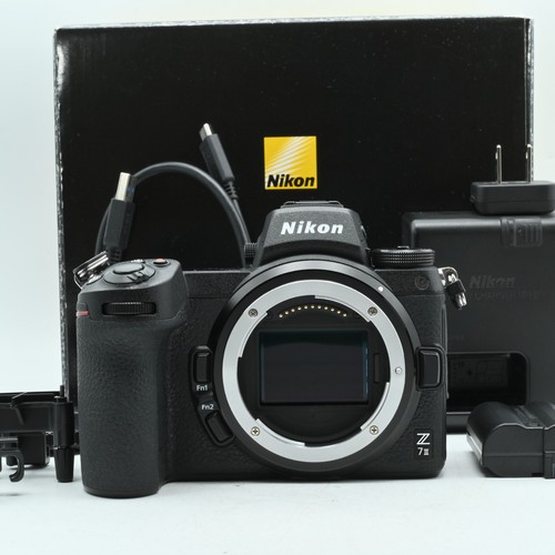 Nikon Z7 II Full-Frame Mirrorless Camera Body (Shutter Count 16,071)[Top Mint]