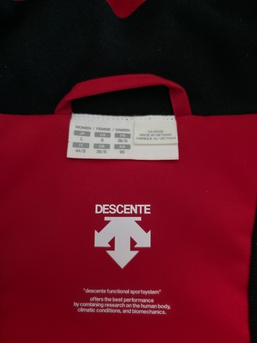 Descente Women's Ski Snowboard Hooded Jacket 3M Insulate Red Size 6 - Picture 3 of 16