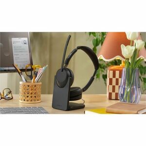Jabra Evolve3 65 Uc - Usb-A With Dongle - Stereo (Charging Stand) - Image 2