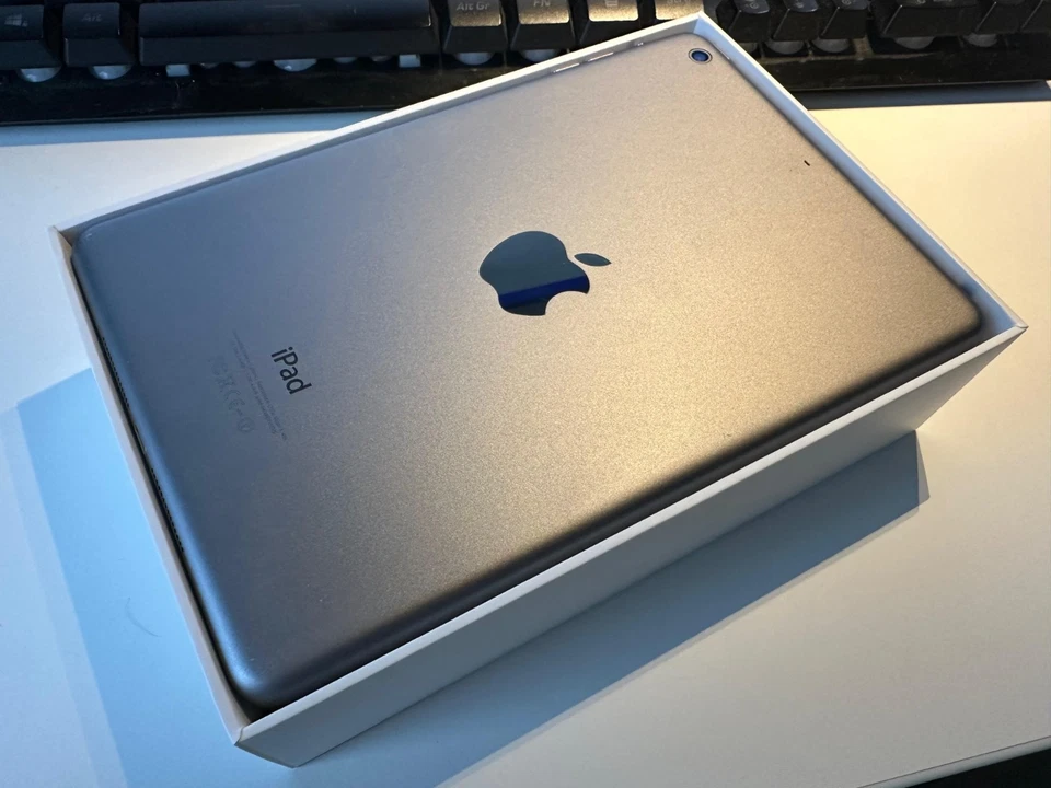 Apple iPad mini 2 · 16GB · Wi-Fi, Foto 3 von 4