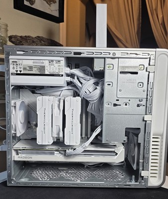 White Hi End Gaming PC Sleeper Custom AMD Ryzen 7 9700x RX 9060xt 16gb 32gb ddr5