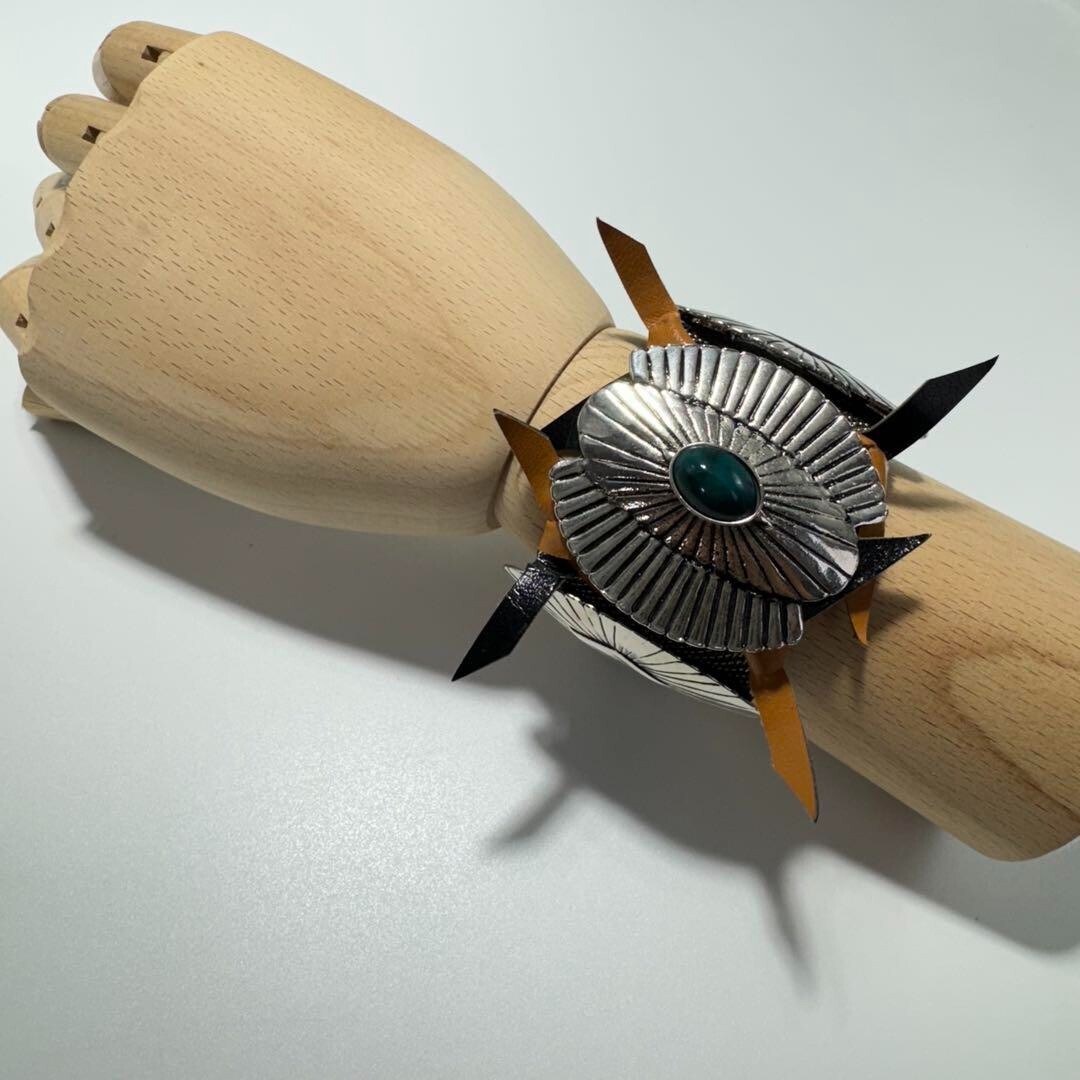 アクセサリー TOGA PULLA mesh bracelet Black Motif Leather Bracelet by Toga Pulla on Sale