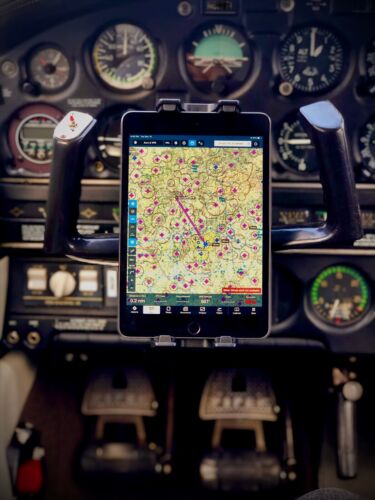 FlightPro ProAviator Yoke Mount for Phone, iPad, iPad Mini & 11” Pro - Picture 1 of 8