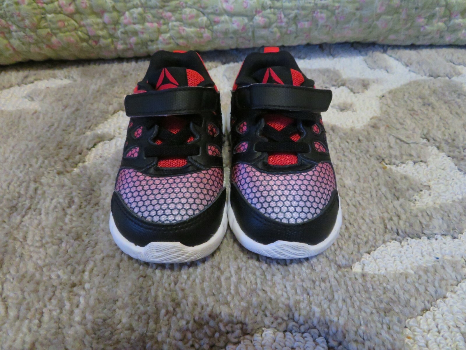 Little boys shoes size 5 reebok black and red eBay