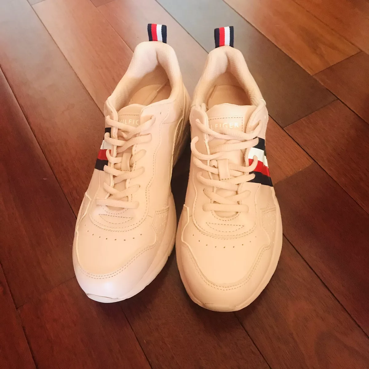 Tommy hilfiger store envoy sneakers