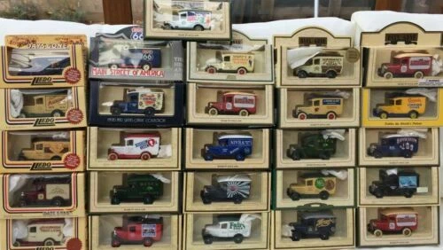 Lledo Mack Contemporary Manufacture Diecast Vans