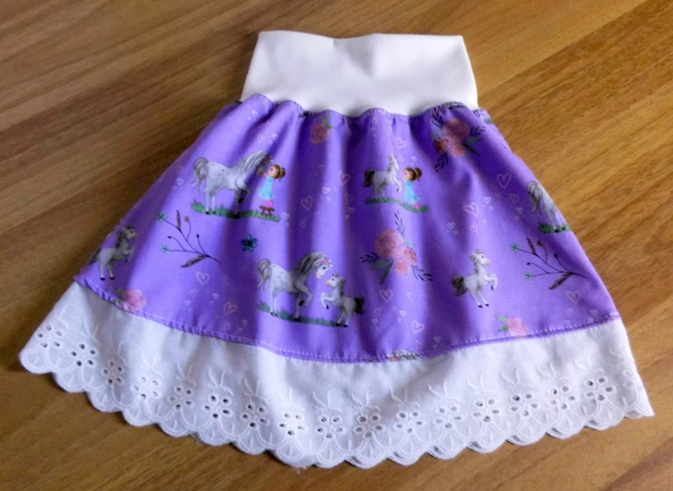 Mädchen Rock Jerseyrock Gr. 98 / 104 Pferdchen Flieder Handmade - Bild 1 von 1