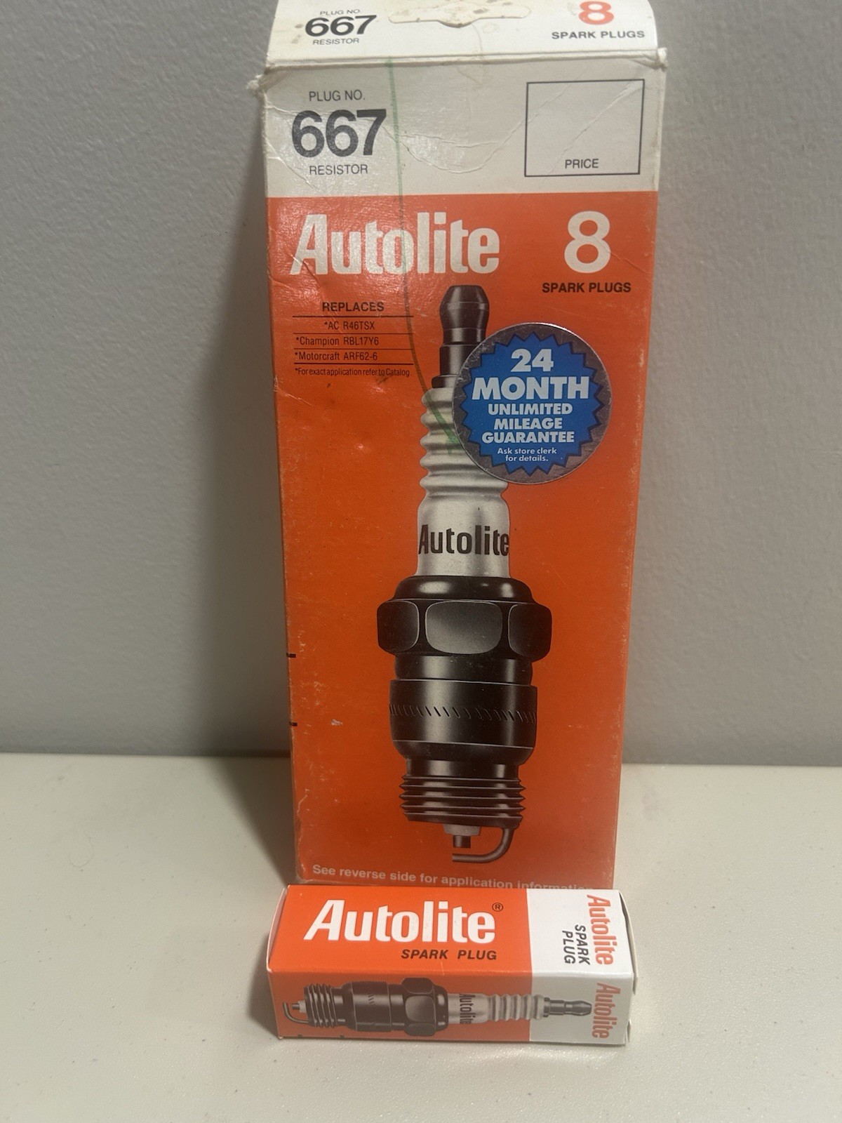 Lot of 6 Autolite Copper Spark Plugs #667 NOS