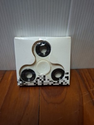 Fidget Spinner White Kids Spinning Stress Release Toy New With Box