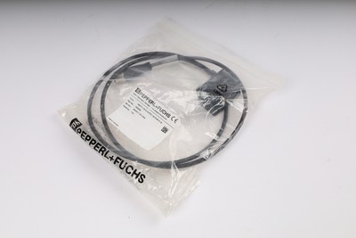 NEW. PEPPERL+FUCHS  VAZ-T1-FK-G10-PTC-1M-PUR-V1-G 245608 [24 MONTHS WARRANTY]