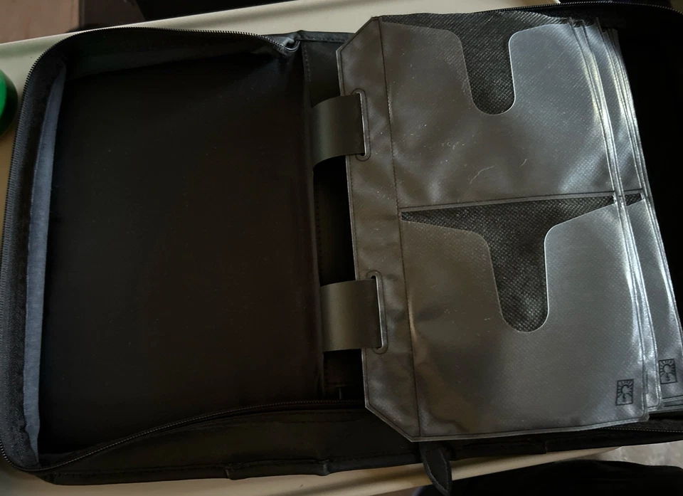 Case Logic 92 CD Case, Black - Image 4 of 4