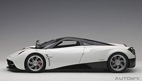 AUTOart 1/12 Pagani Huayra White - Picture 8 of 9