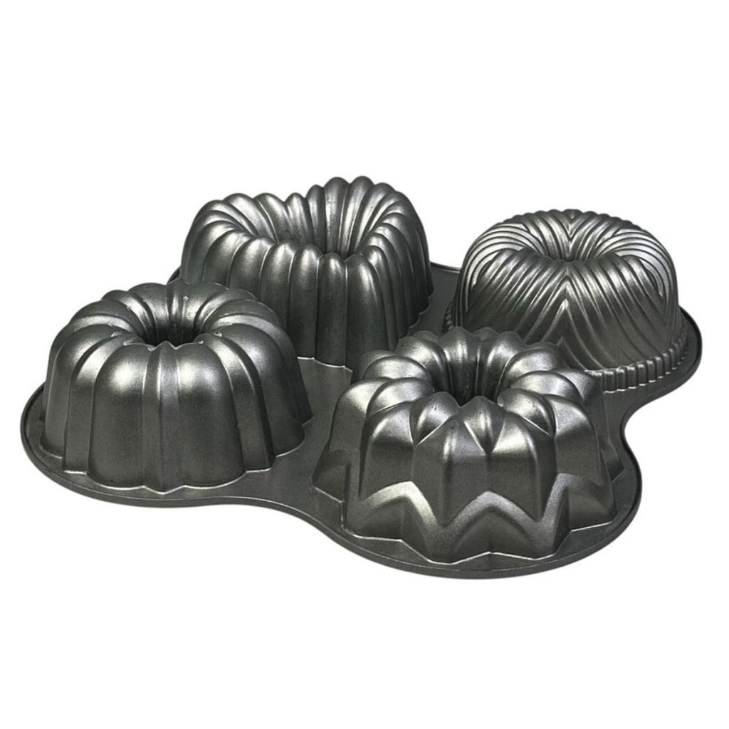 Nordic Ware Bundt Quartet Cake Pan 4 Mini Bundt Designs 9 Cups Heart Star Donut