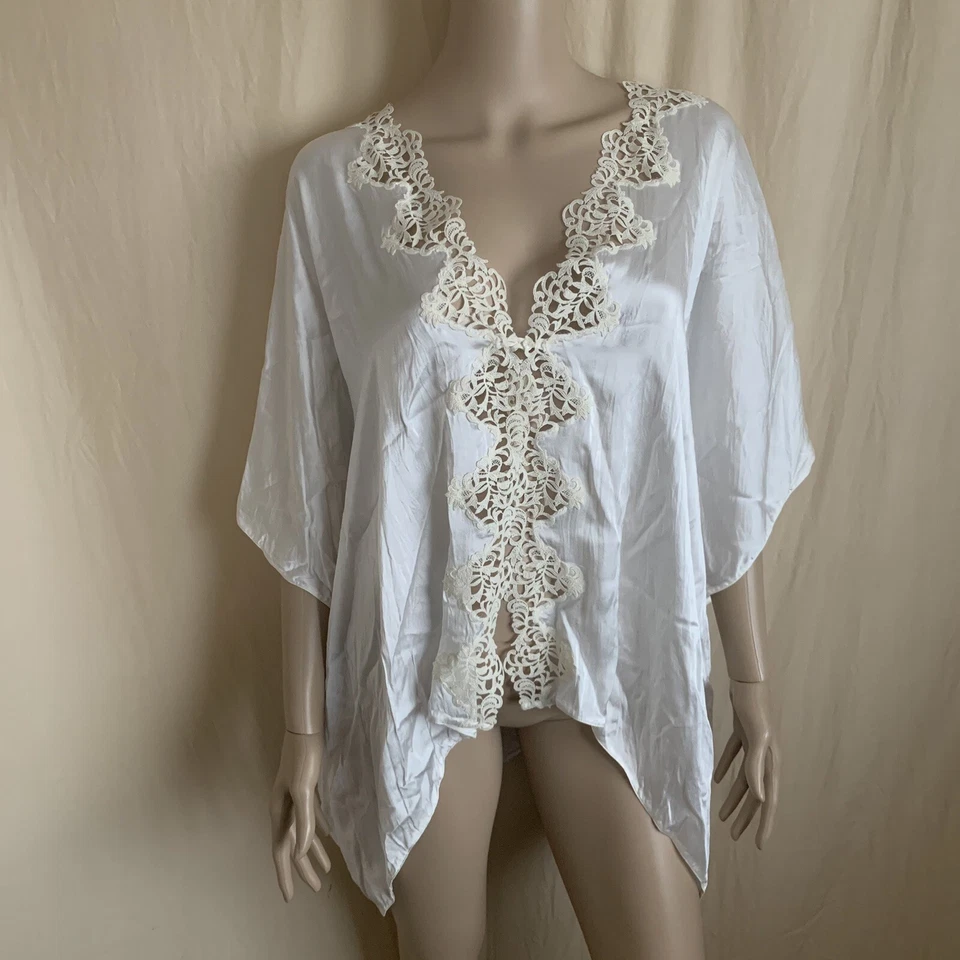 Bata tocador de encaje crema seda blanca La Perla Foto 2 de 4