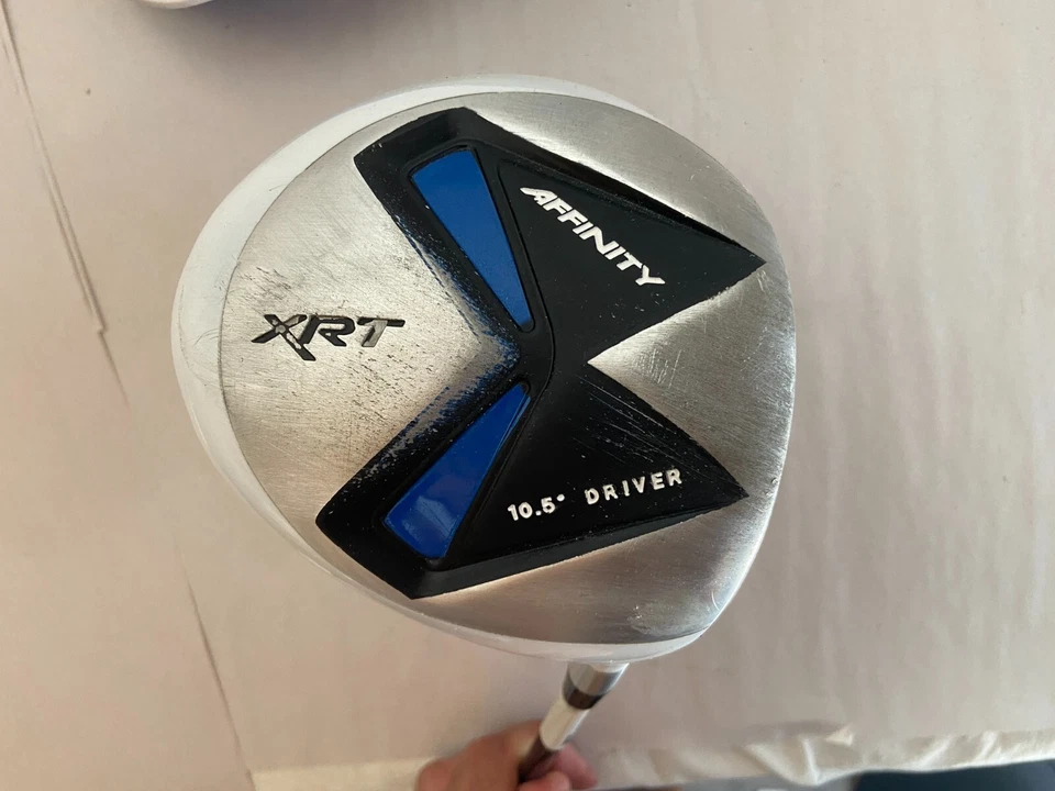 White Affinity XRT DRIVER 10.5* Xtreme Distance Uniflex Graphite RH - Image 2 of 4