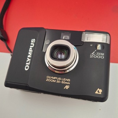 OLYMPUS i ZOOM 2000 APS Filmkamera Near Mint. Mattschwarz *sehr guter Zustand* (refB.D)