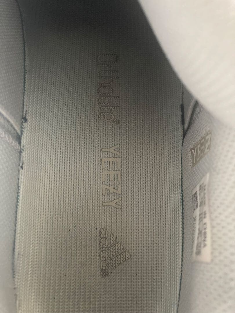 adidas YEEZY BOOST 700 White 27.5cm Used Sneakers thumbnail 6