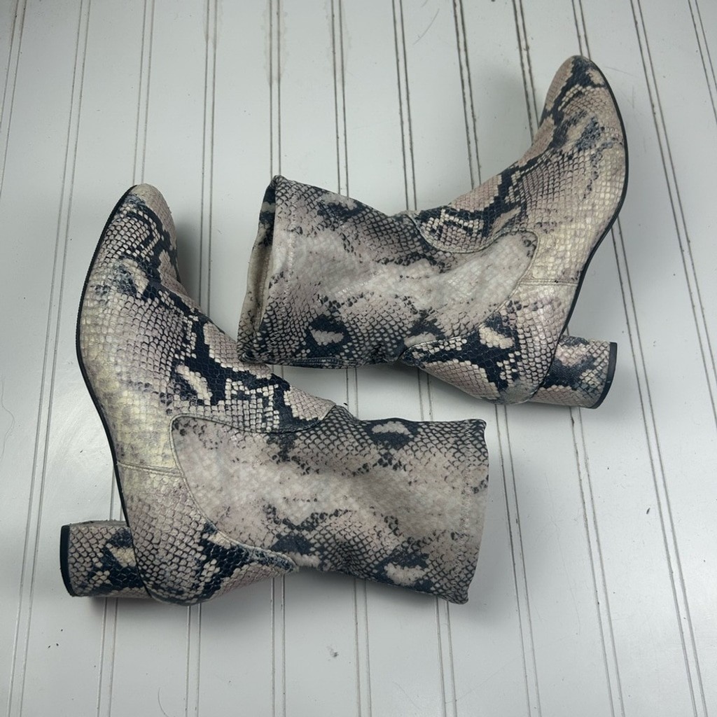 Stuart Weitzman Ernestine Python Stretch Leather … - image 9